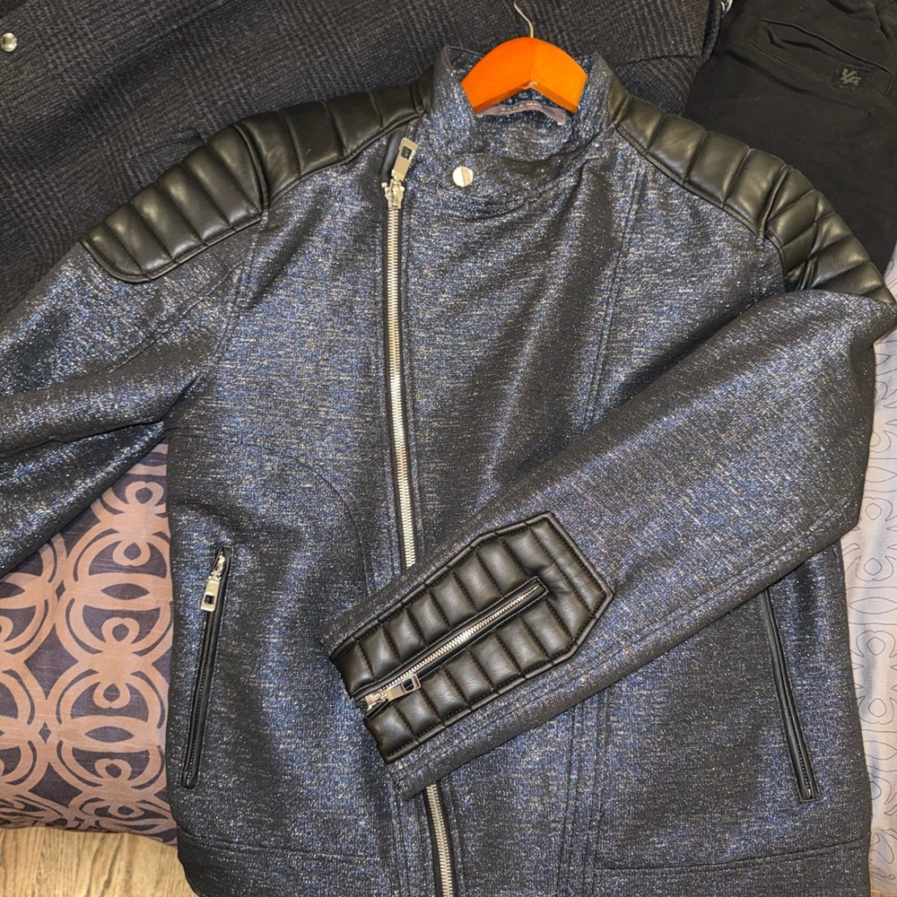 Zara Men's Blue and Black Jacket